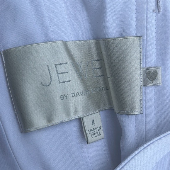 Size 4 Jewel by David’s Bridal Wedding Gown - Picture 8 of 11